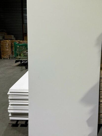 1978304850 Populieren multiplex wit gegrond